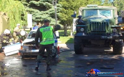 Грузовик протаранил пост автоинспекции в городе Тамбов