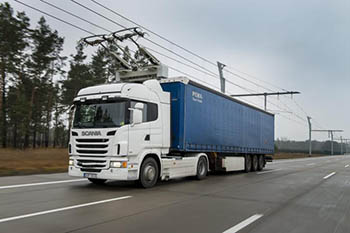 Scania запустит электрические автопоезда на обычных дорогах