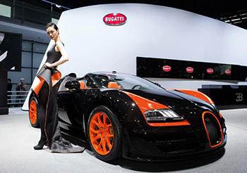 Bugatti Veyron бьет рекорды скорости