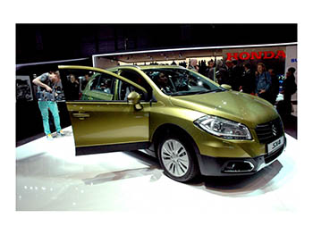 Женева-2013: Suzuki представила новый SX4