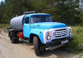 ЗиЛ-130 - массовый советский грузовик