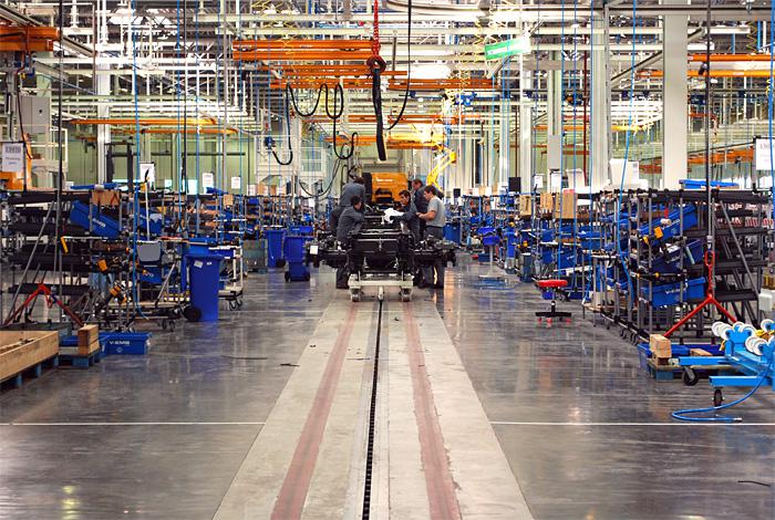 Конвейер по сборке грузовиков Volvo в Калуге остановлен