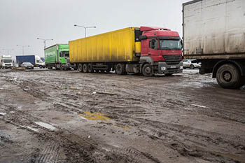 На дороги в регионах нашлись деньги