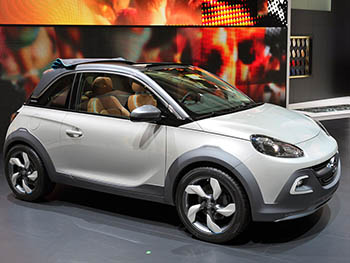 Opel покажет мини-кроссовер на базе Adam в Женеве
