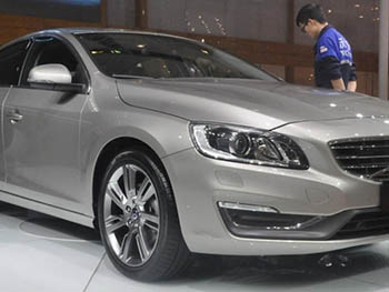 Volvo выпустила новый длинный гибрид