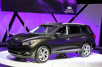 Infiniti в Нью-Йорке показала гибридный QX60