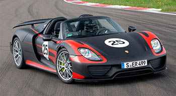 Porsche выпустил электрический спорткар