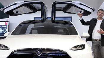 BMW может построить электрокроссовер в пику Tesla