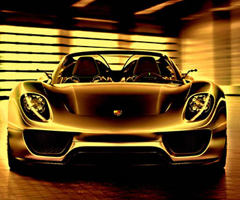 Таинственный украинец первым приобрел роскошный суперкар Porsche 918 Spyder за 9,5 млн. грн.