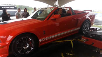 Испытательный стенд не выдержал мощности двигателя Mustang Shelby