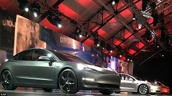 Tesla объявила об отзыве всех электромобилей Model S